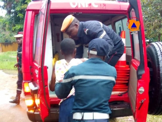 DEUX ELEVES PRISES DE MALAISE SECOURUES PAR LES POMPIERS CIVILS DE L’INDENIE-DJUABLIN ET DE LA NAWA