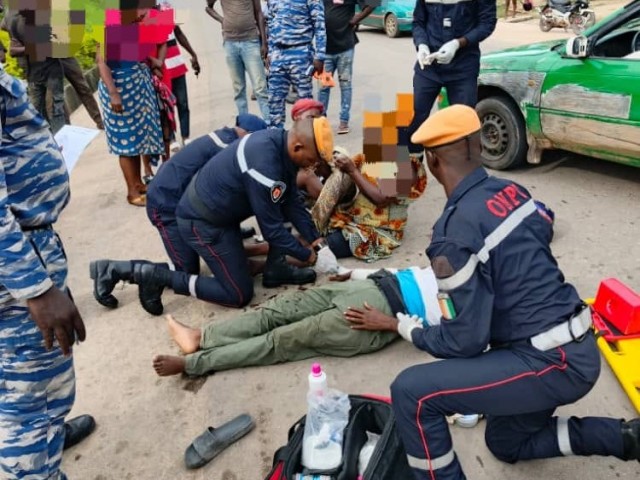 PLUSIEURS BLESSÉS DONT UNE FEMME ENCEINTE DANS DES SORTIES DE ROUTE À TOUMODI ET À NIAKARAMANDOUGOU