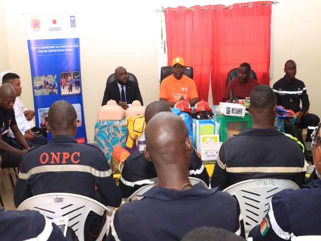 RENFORCEMENT DES COMPETENCES D’EQUIPIERS ET FORMATION DE CHEFS D’EQUIPE INCENDIE : LES ETAPES DE DABOU ET GRAND-BASSAM LANCEES