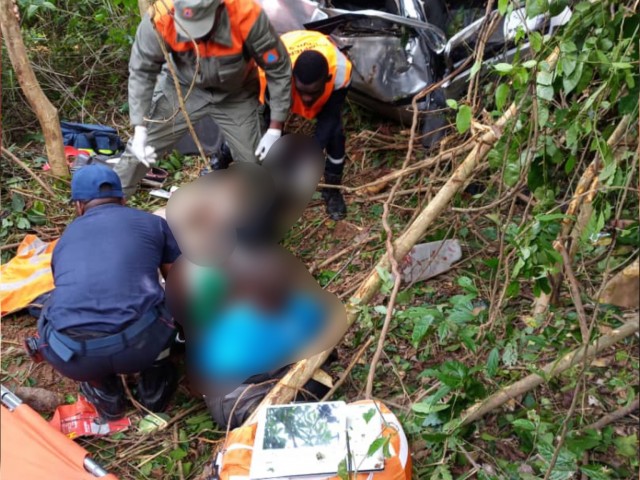 DIMBOKRO : DEUX MORTS ET DEUX BLESSES APRES LA SORTIE DE ROUTE D’UN VEHICULE A SOUNGASSI
