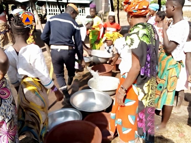 KABADOUGOU : LE VILLAGE DE NIAMANA RAVITAILLE EN EAU POTABLE