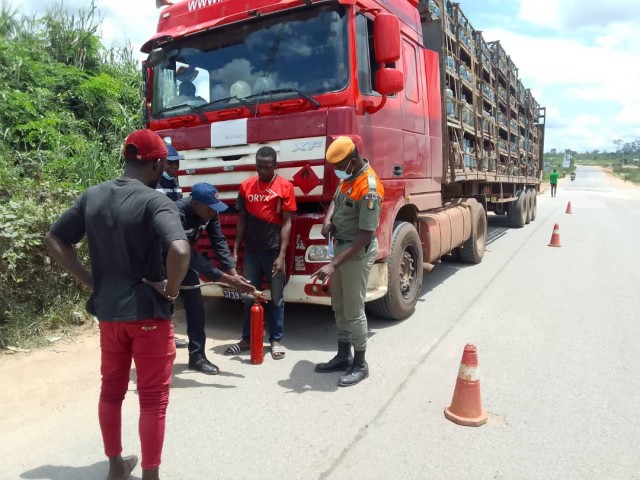 SOUBRE : DES CONDUCTEURS SENSIBILISES SUR LE TRANSPORT DE MARCHANDISES DANGEREUSES