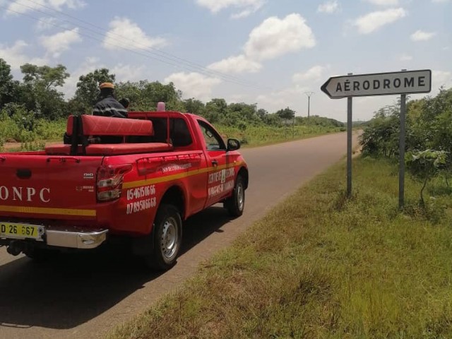 BOUNA : LES POMPIERS CIVILS DU BOUNKANI EN VISITE A L’AERODROME