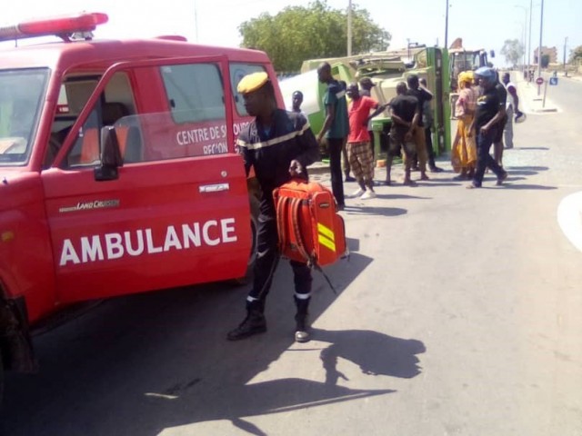 BOUNDIALI : LES POMPIERS INTERVIENNENT ET SENSIBILISENT LES POPULATIONS