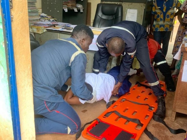 DEUX VICTIMES D’ASTHME ET D’HYPERTENSION PRISES EN CHARGE PAR LES POMPIERS CIVILS DU N’ZI