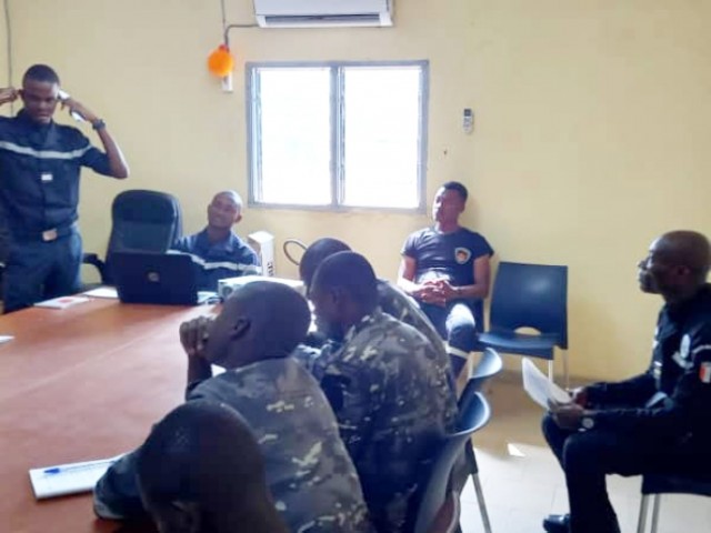GAGNOA : 13 POLICIERS ET 02 INSTRUCTEURS DU GMI FORMES SUR LES GESTES DE PREMIERS SECOURS