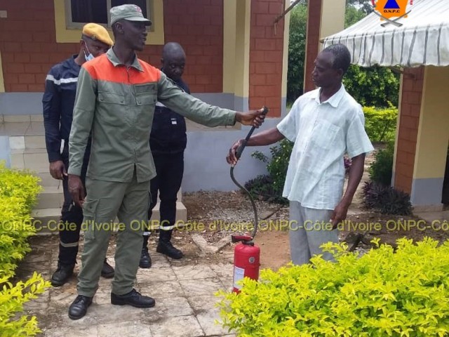 TOUMODI : 04 RECEPTIFS HOTELIERS VISITES PAR LES POMPIERS CIVILS AU QUARTIER ROMBO