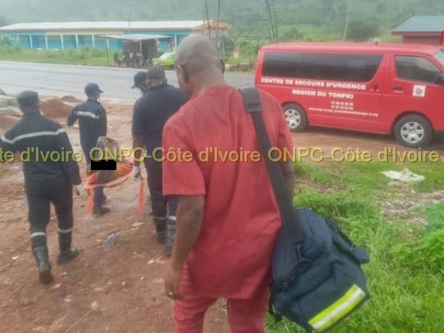 LES POMPIERS CIVILS DU GBOKLE ET DU TONKPI PORTENT ASSISTANCE A DES PERSONNES PRIS DE MALAISE