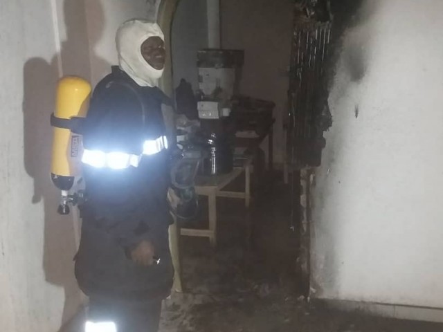 TOUMODI : LES POMPIERS CIVILS DU BÉLIER AFFRONTENT DEUX INCENDIES