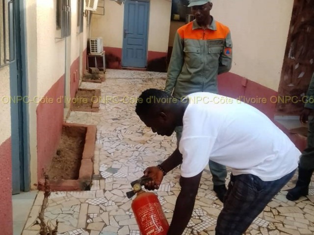 TROISIEME JOURNEE DE SENSIBILISATION DANS LES ETABLISSEMENTS RECEVANT DU PUBLIC A TOUMODI