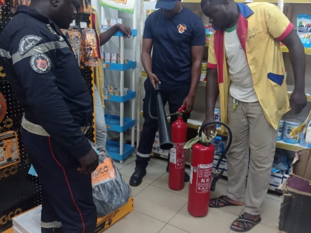SECURITE INCENDIE : UN SUPERMARCHE VISITE PAR LES POMPIERS CIVILS