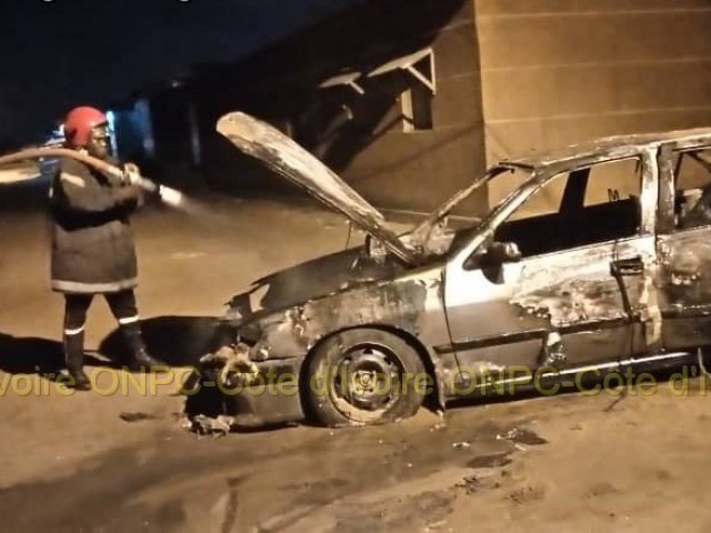 FEUX DE GAZ ET DE VEHICULE ETEINTS PAR LES POMPIERS CIVILS DES GRANDS-PONTS ET DE L’AGNEBY-TIASSA