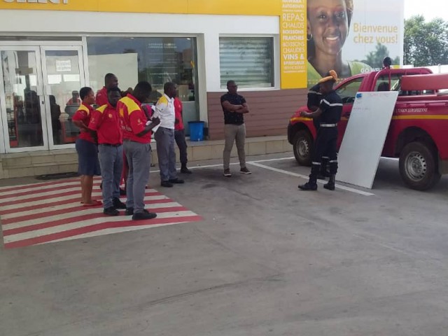 TOUMODI : LES POMPIERS CIVILS DANS LES STATIONS SERVICE