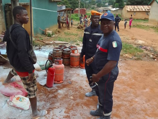 BONGOUANOU / SECURITE INCENDIE : DES DEPOTS DE GAZ DU QUARTIER KOFFIKRO DE BONGOUANOU VISITES PAR LES POMPIERS CIVILS