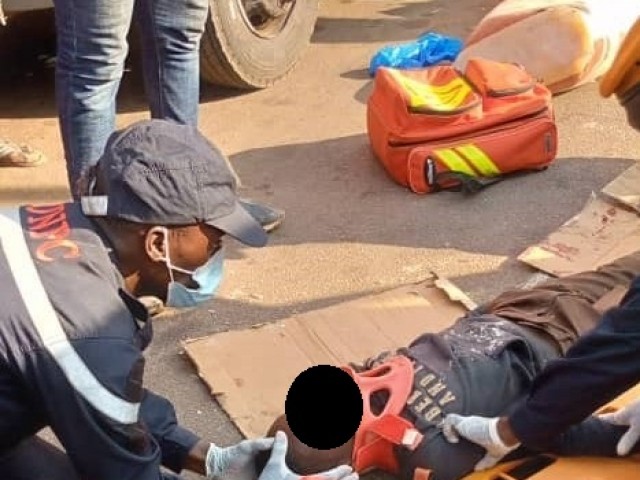 KATIOLA : 3 VICTIMES D’UN CARAMBOLAGE SECOURUS PAR LES POMPIERS CIVILS DU HAMBOL