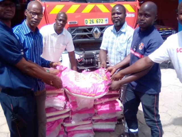 PERIODE DU RAMANDAN : LES POMPIERS CIVILS DU TONKPI RECOIVENT UNE DEMI-TONNE DE RIZ