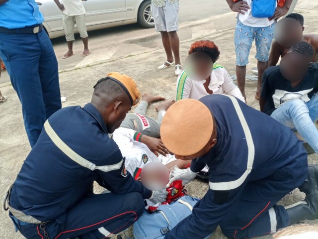 GRAND-BASSAM : 19 BLESSES DONT 04 CAS GRAVES DANS UNE VIOLENTE COLLISION ENTRE 02 MINICARS DE TRANSPORT EN COMMUN