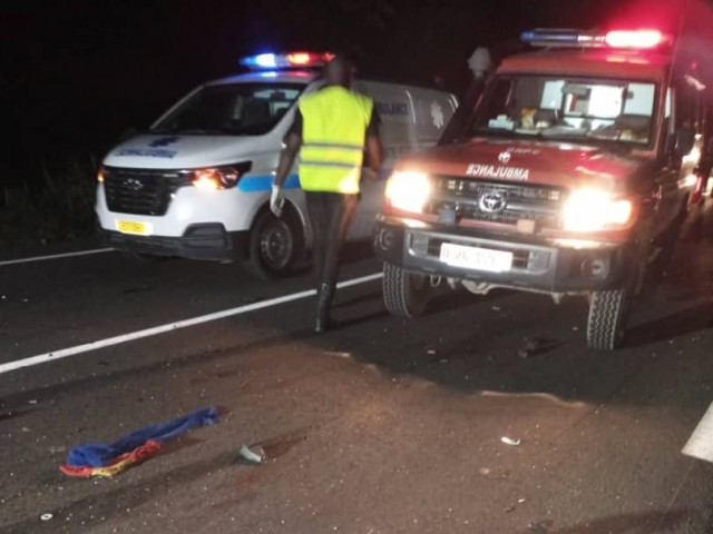 CINQ (05) PASSAGERS D’UN MINI CAR EN STATIONNEMENT TUES PAR UN CAMION A AGBOVILLE