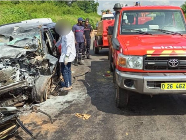 DEUX ACCIDENTS DONT UN CHOC VIOLENT ENTRE UN VEHICULE 4X4 ET UN POIDS-LOURDS FONT 02 MORTS ET 04 BLESSES A MAN