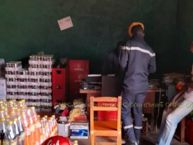 KATIOLA : LA POPULATION SENSIBILISEE SUR LES RISQUES LIES AUX INONDATIONS ET SUR LA SECURITE INCENDIE
