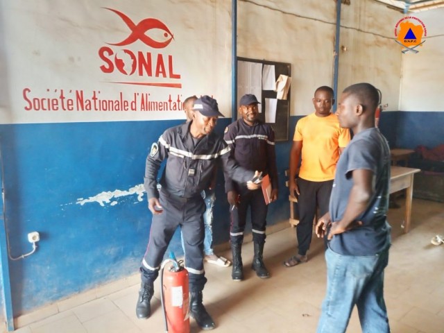 LE PERSONNEL DE 9 MAGASINS SENSIBILISES SUR LA SECURITE INCENDIE A MAN ET DALOA