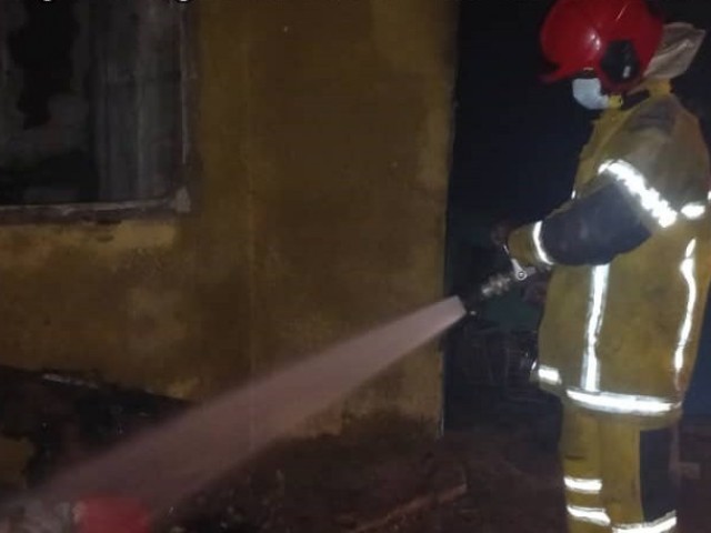 DEUX IMPORTANTS INCENDIES ETEINTS PAR LES POMPIERS CIVILS DU N’ZI ET DU BOUNKANI