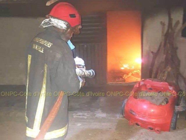 FERKESSEDOUGOU : UN INCENDIE CRIMINEL ETEINT PAR LES POMPIERS CIVILS