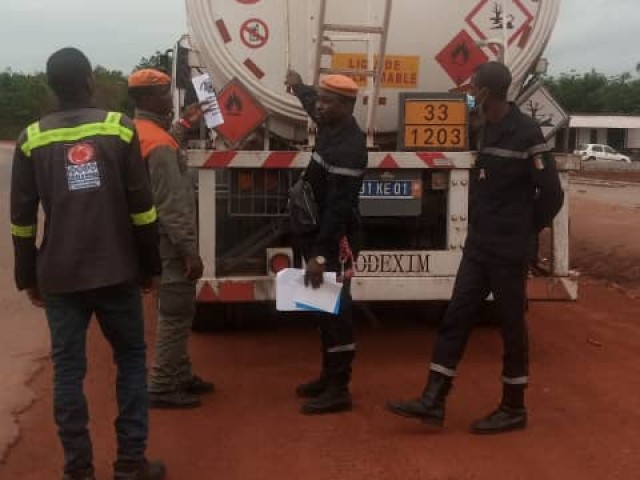 DABOU : DES TRANSPORTEURS SENSIBILISES SUR LE TRANSPORT DES MARCHANDISES DANGEREUSES